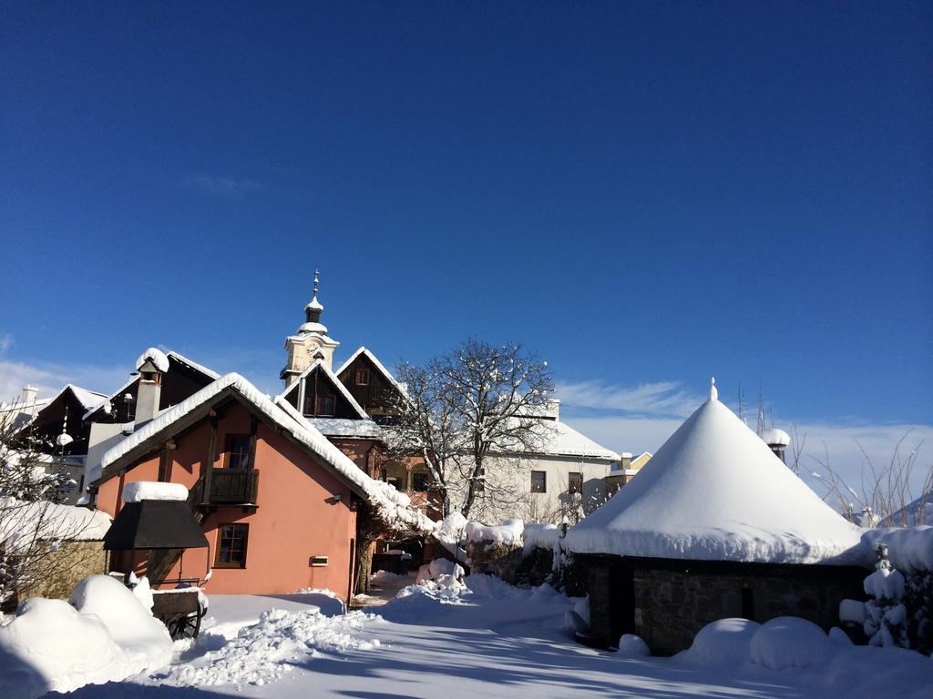 Pension - Restaurant Sabato Poprad Exterior photo